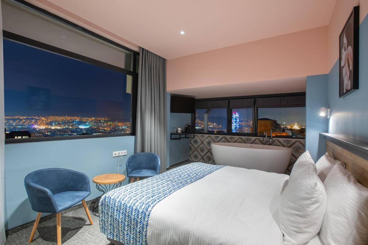 Vera Hills Boutique Hotel Tbilisi Exteriör bild
